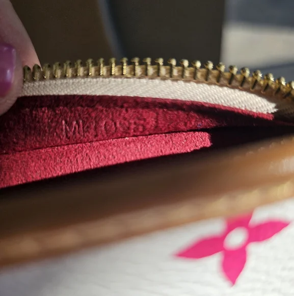 💯AUTHENTIC LOUIS VUITTON X MURAKAMI SHIRLEY CLUTCH BAG - Picture 4 of 7